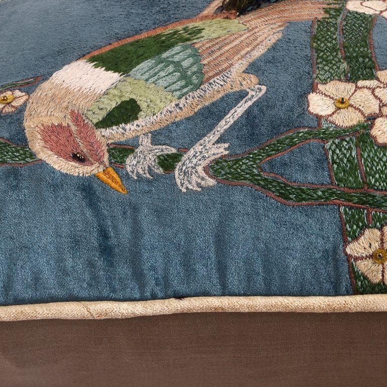 80_d-768×768 80_d-768×768