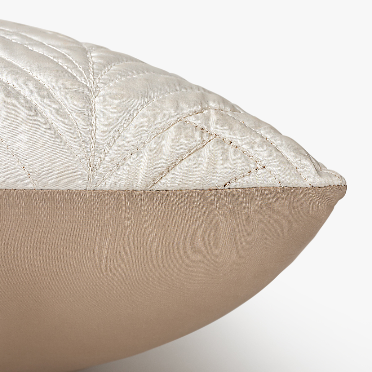 gold-white gold-white